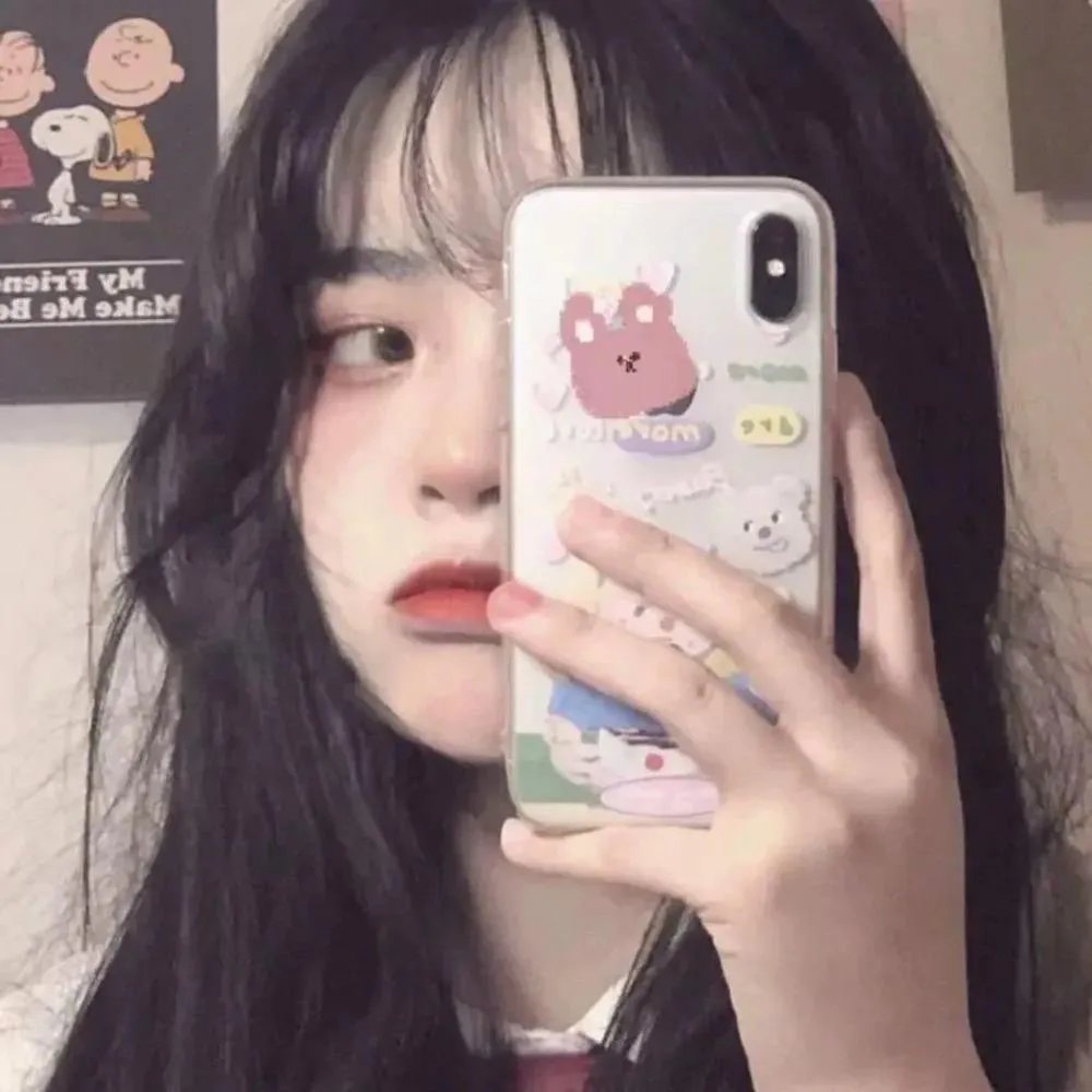 墙里的女人